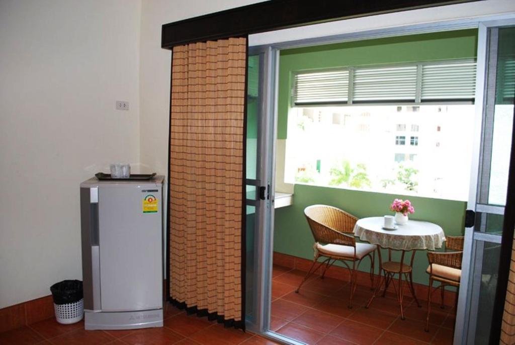 Jomtien Morningstar Guesthouse Rum bild