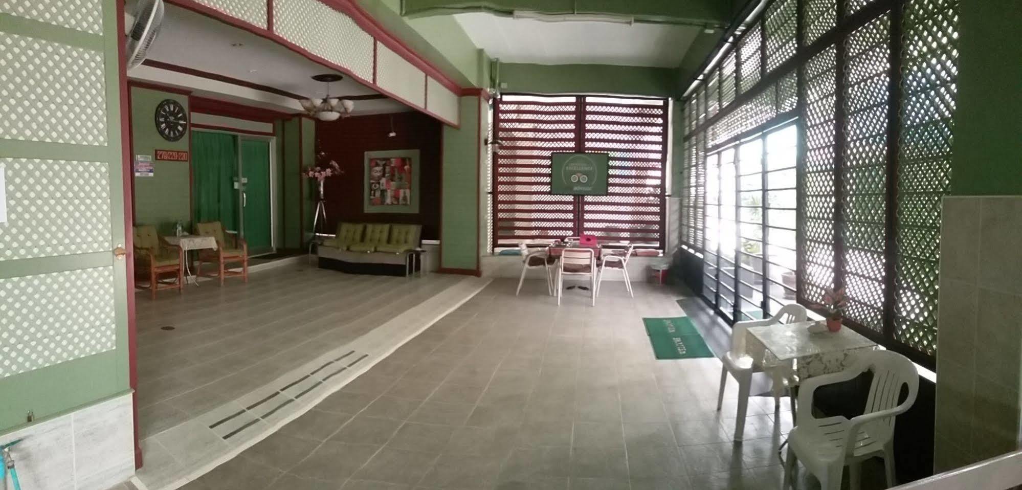 Jomtien Morningstar Guesthouse Exteriör bild